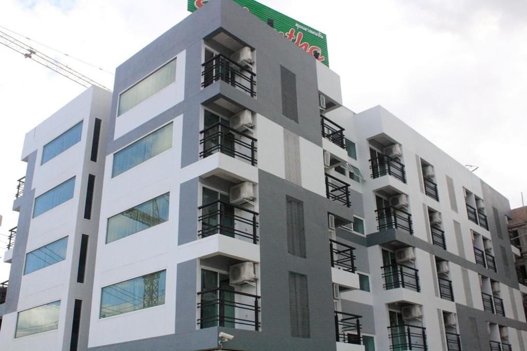 Sukontha Mansion Otel Nakhon Pathom Dış mekan fotoğraf